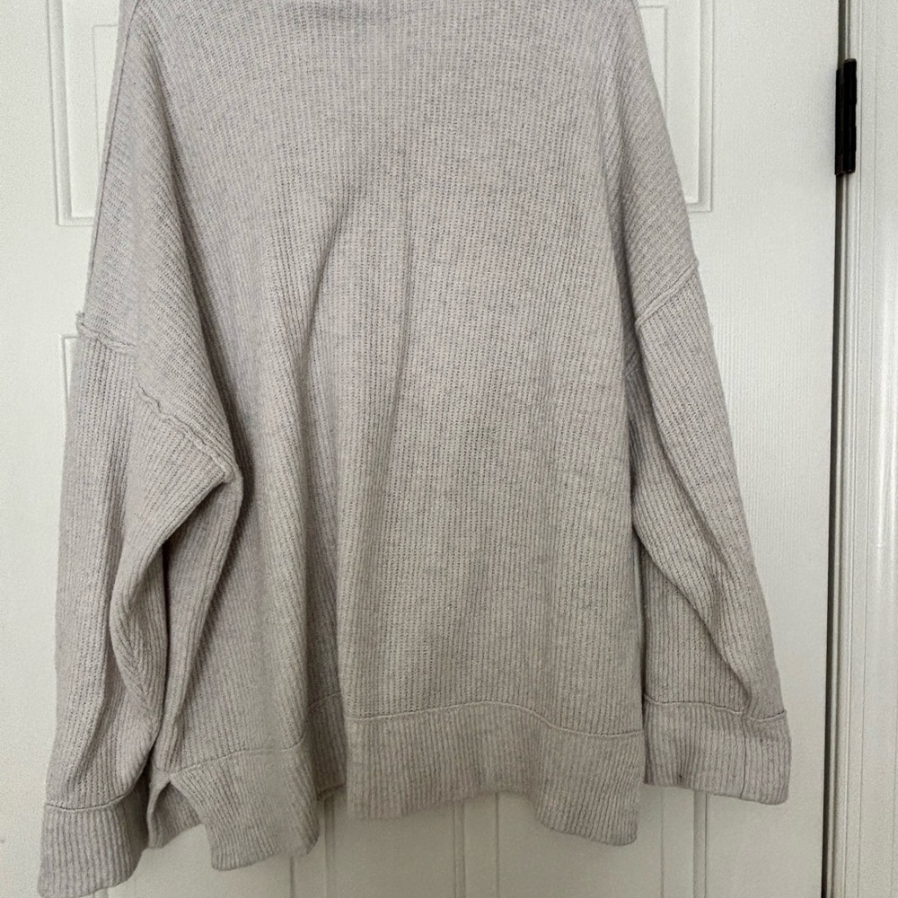 Aerie Light Gray Textured Knit Top